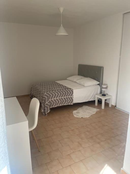 Appartement A 100 M De La Gare Port-de-Bouc Exteriér fotografie