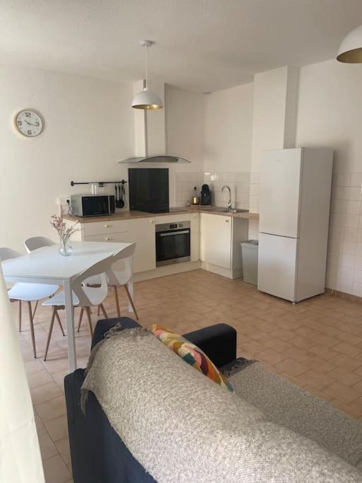Appartement A 100 M De La Gare Port-de-Bouc Exteriér fotografie